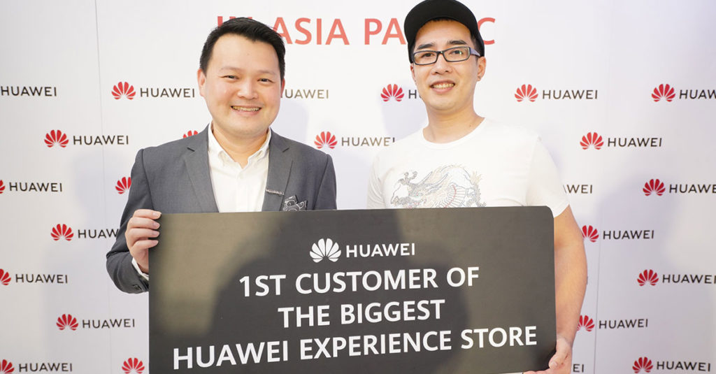 HUAWEI-Experience-Store-1